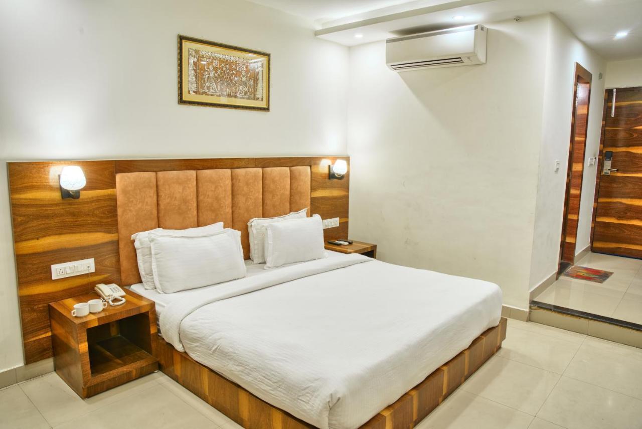 德拉敦 Height View Residency酒店 外观 照片
