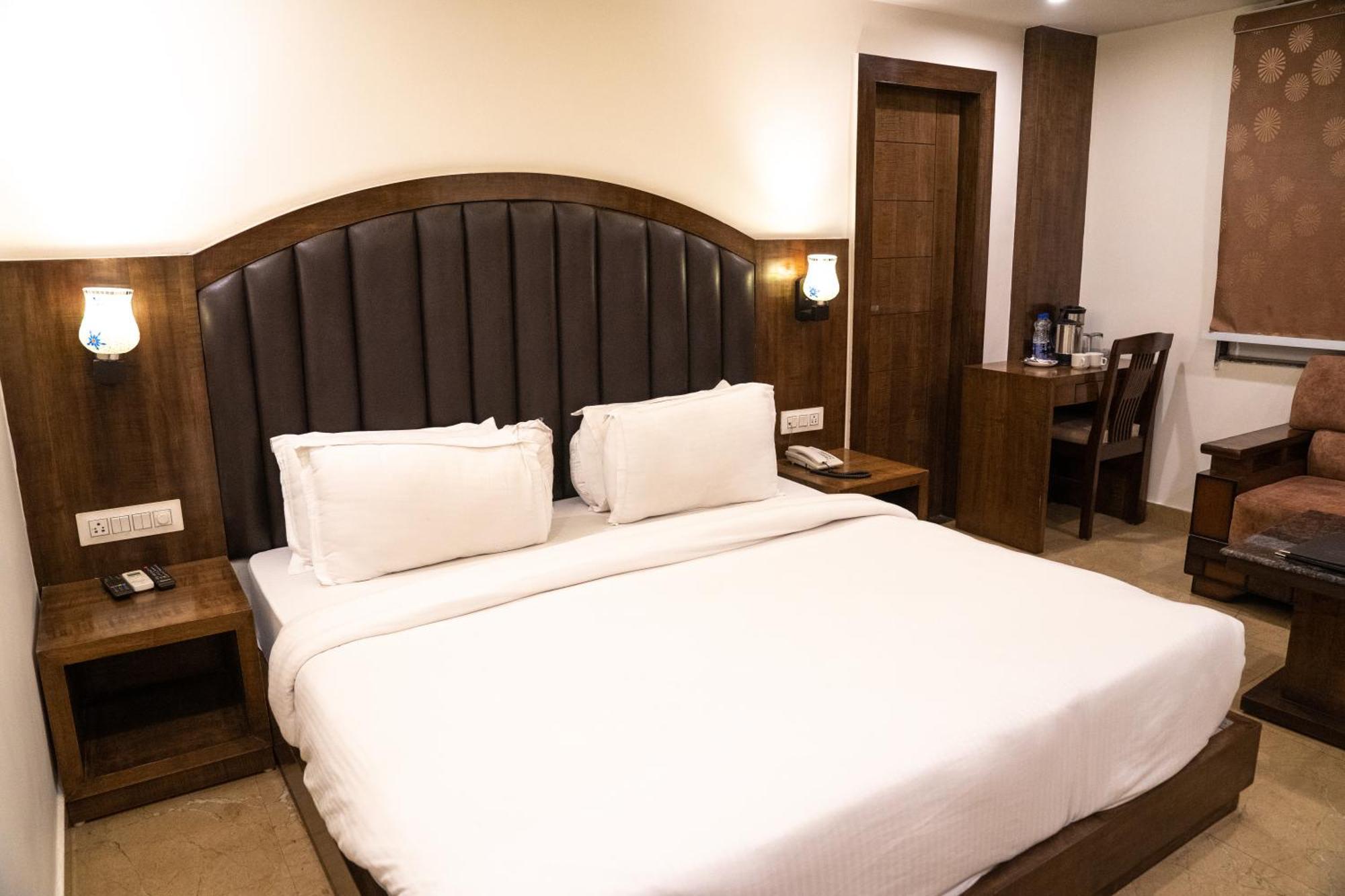 德拉敦 Height View Residency酒店 外观 照片